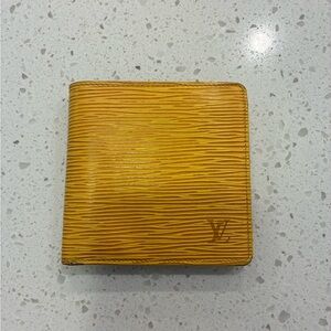 Louis Vuitton Epi Wallet Yellow Authentic